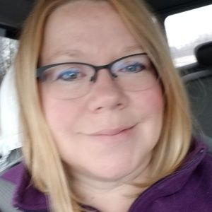 Meet your Posher, Casandra